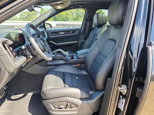 2026 Porsche Cayenne S Coupe AWD