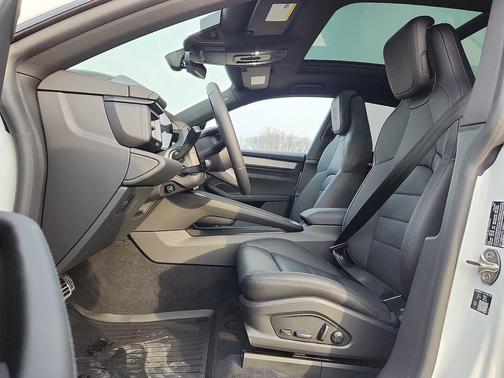 2026 Porsche Macan 4S