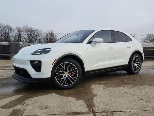 2026 Porsche Macan 4S