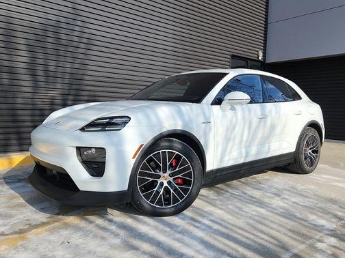2026 Porsche Macan 4S