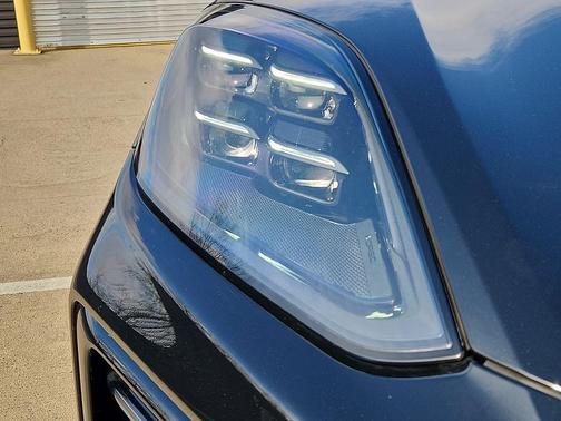 2025 Porsche Cayenne S Coupe AWD