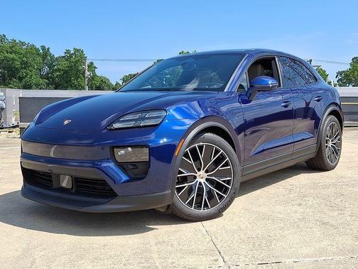 2025 Porsche Macan 4
