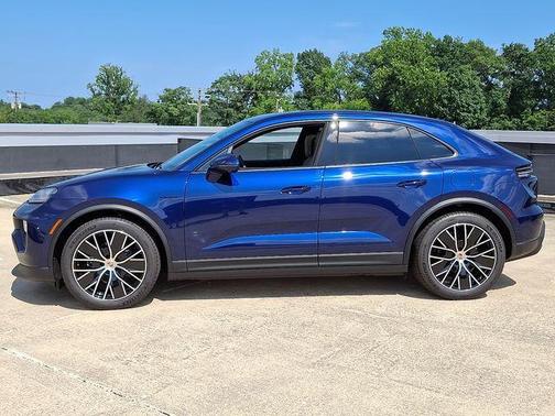 2025 Porsche Macan 4