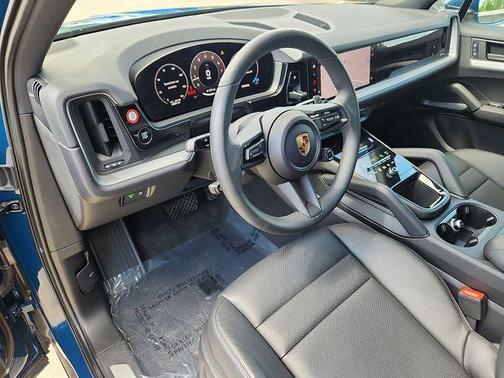 2024 Porsche Cayenne Base