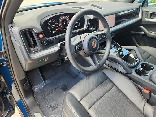 2024 Porsche Cayenne Base