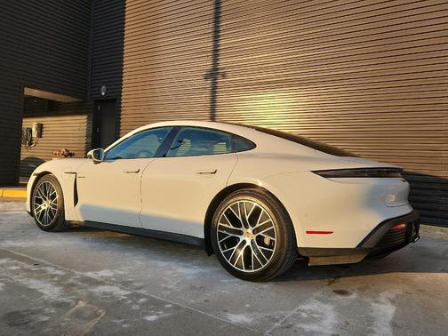 2025 Porsche Taycan Base