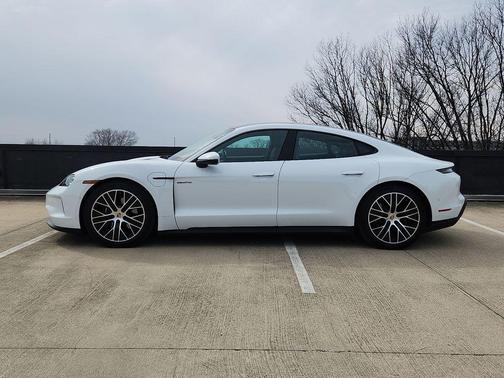 2025 Porsche Taycan Base