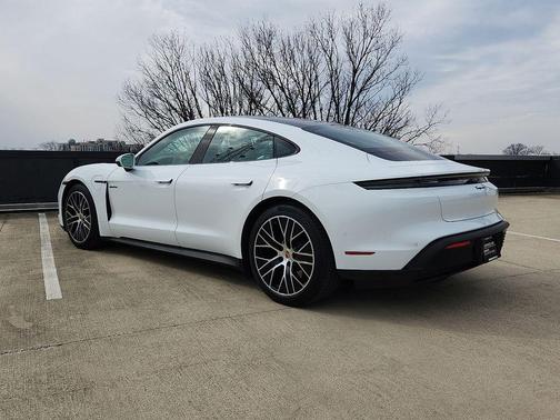 2025 Porsche Taycan Base