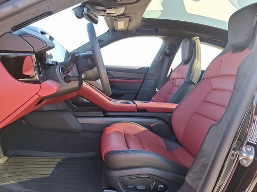 2025 Porsche Taycan GTS