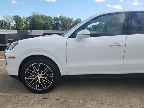2026 Porsche Cayenne Base