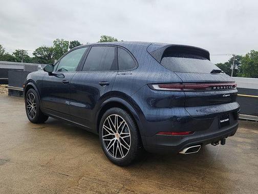 2025 Porsche Cayenne Base