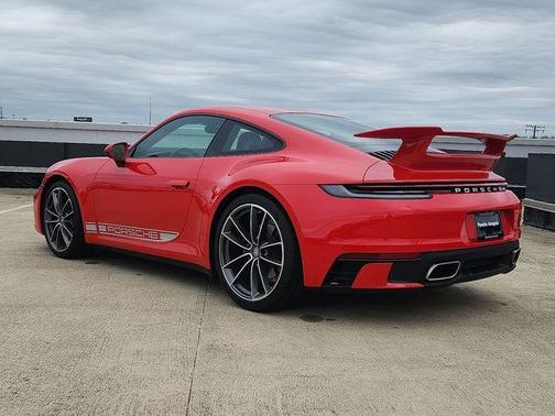 2024 Porsche 911 Carrera