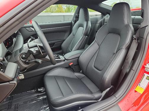 2024 Porsche 911 Carrera