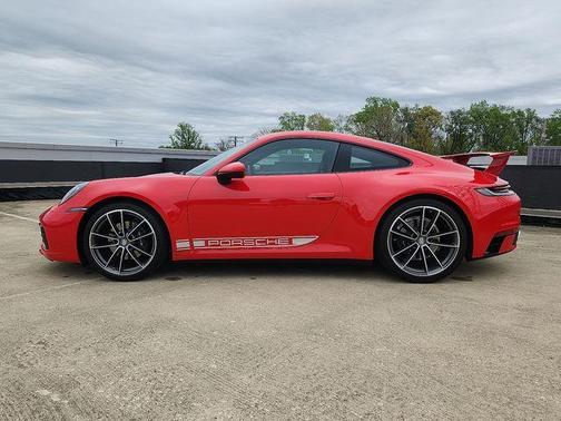 2024 Porsche 911 Carrera