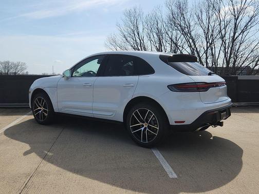 Carrara White 2026 Porsche Macan Base