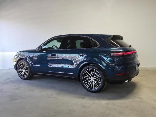 2026 Porsche Cayenne Base