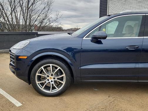 2024 Porsche Cayenne S