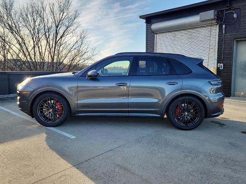 2026 Porsche Cayenne GTS