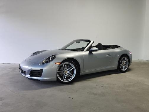 Rhodium Silver 2017 Porsche 911 Carrera