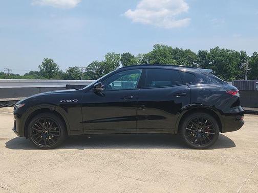 2021 Maserati Levante Base