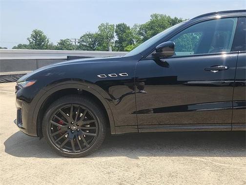 2021 Maserati Levante Base