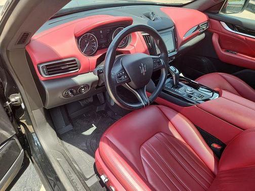 2021 Maserati Levante Base
