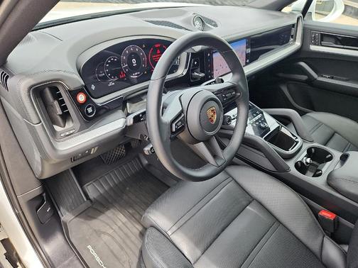 2024 Porsche Cayenne AWD