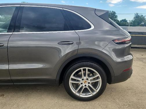 2020 Porsche Cayenne Base