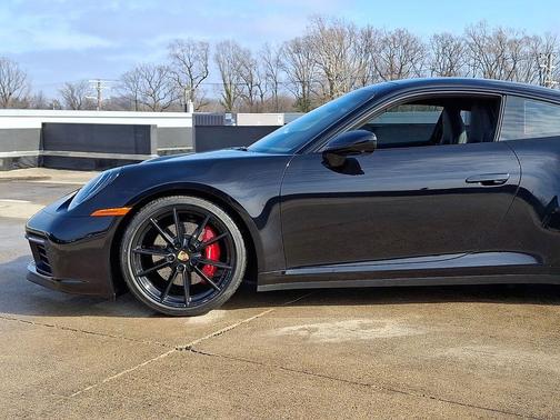 2023 Porsche 911 Carrera S