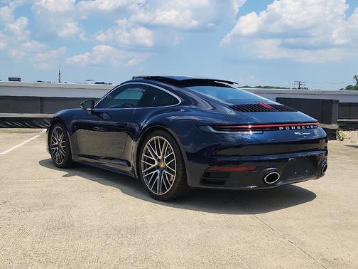 2021 Porsche 911 Carrera