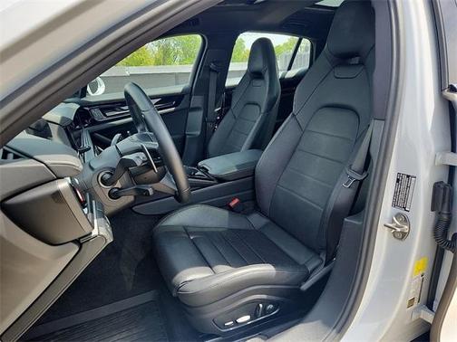 2024 Porsche Panamera 4