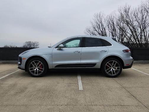 2023 Porsche Macan S