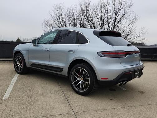 2023 Porsche Macan S