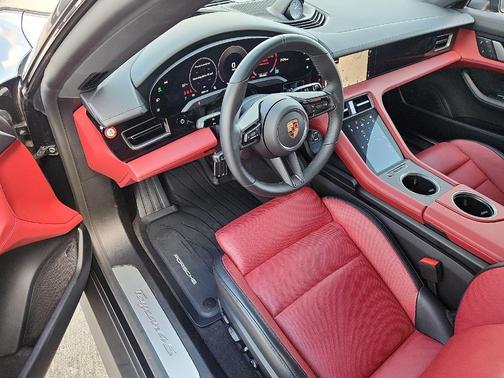 2025 Porsche Taycan 4S