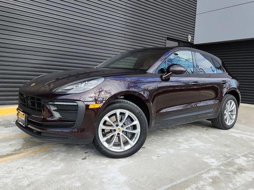2025 Porsche Macan T