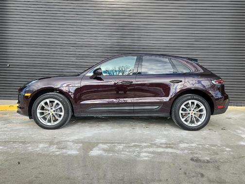 2025 Porsche Macan 