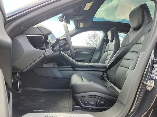 2026 Porsche Taycan 4