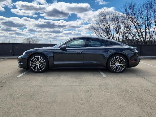 2026 Porsche Taycan 4