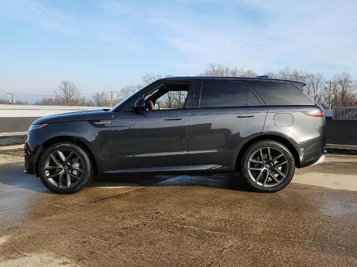2025 Land Rover Range Rover Sport P460 Dynamic SE