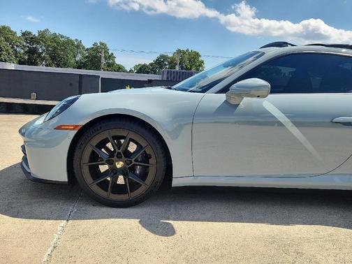 2025 Porsche 911 