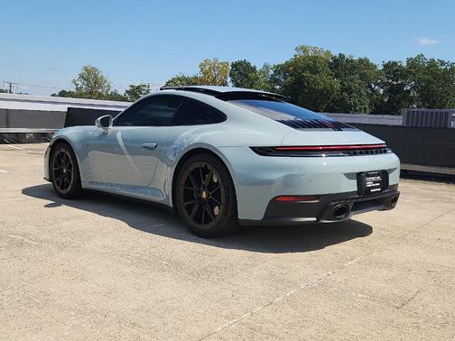 2025 Porsche 911 