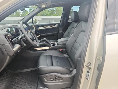 2026 Porsche Cayenne Base