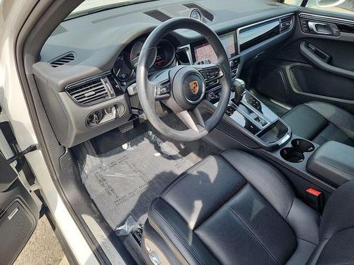 2024 Porsche Macan S