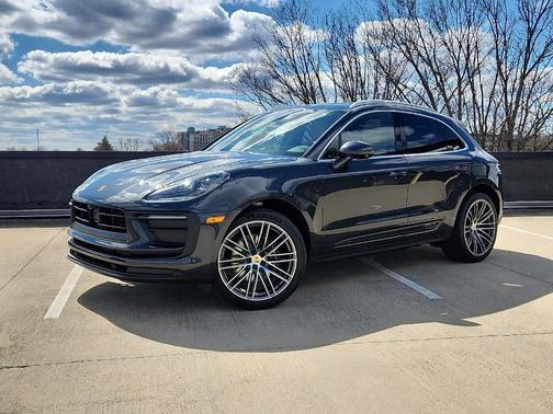 2026 Porsche Macan Base