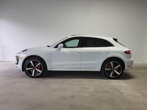 White 2023 Porsche Macan S