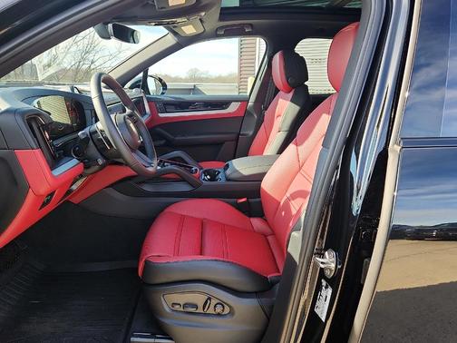 2026 Porsche Cayenne Base