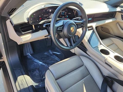 2022 Porsche Taycan Base