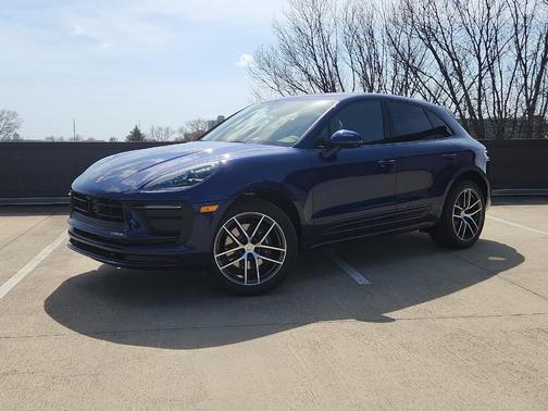 2026 Porsche Macan Base