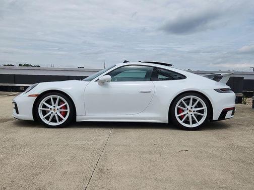 2023 Porsche 911 Carrera 4S