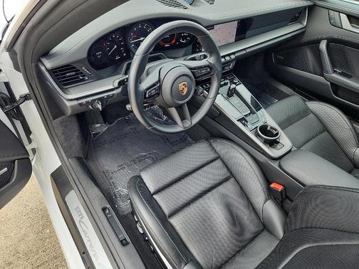 2023 Porsche 911 Carrera 4S